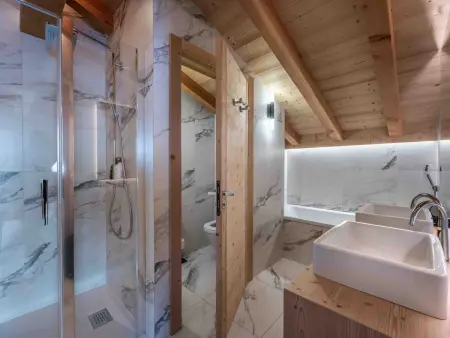 Chalet moderne à Combloux avec piscine et espace bien-être - Photo 7