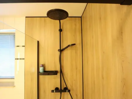 Villa Belvedère, Foyer de groupe moderne avec bien-être - Photo 33