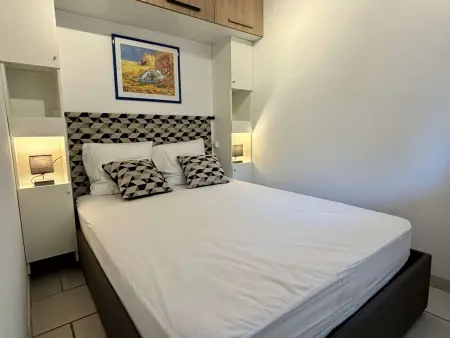 Appartement 2 pièces avec loggia vitrée, piscine et parking à 300m de la plage - Argelès-sur-Mer - Photo 8
