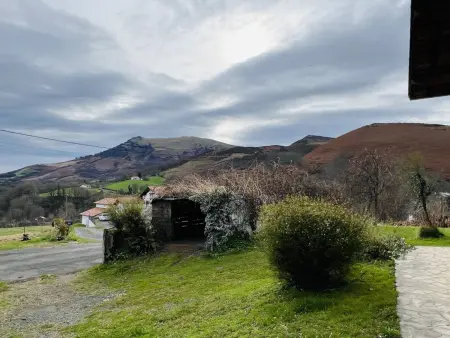 Charmante maison à Louhossoa, 6 personnes - Jardin & cheminée - Photo 18