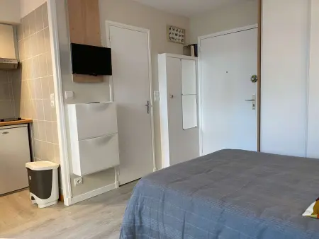 Studio Confort en Face des Thermes - Loggia, Clim, Parking - Balaruc-les-Bains - Photo 3