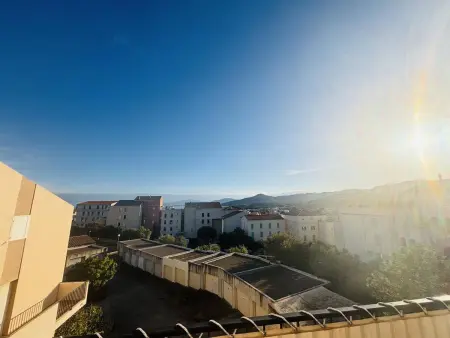 Appartement 2 pièces avec terrasses à 650m de la plage, parking privatif inclus - L'Île-Rousse - Photo 8