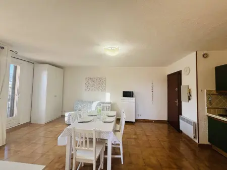 Appartement 2 pièces avec terrasses à 650m de la plage, parking privatif inclus - L'Île-Rousse - Photo 9