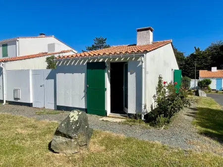 Maisonnette cosy avec piscine chauffée et tennis, à 800m de la plage, idéale pour 4 pers. - Photo 1