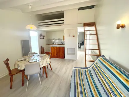 Maisonnette cosy avec piscine chauffée et tennis, à 800m de la plage, idéale pour 4 pers. - Photo 2