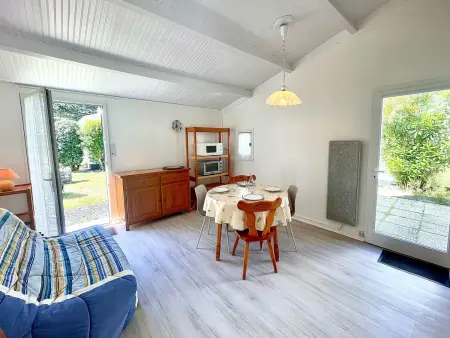 Maisonnette cosy avec piscine chauffée et tennis, à 800m de la plage, idéale pour 4 pers. - Photo 6