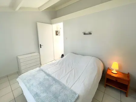 Maisonnette cosy avec piscine chauffée et tennis, à 800m de la plage, idéale pour 4 pers. - Photo 9