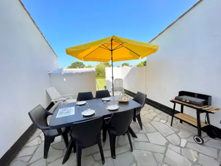Maison avec piscine chauffée, tennis, Wi-Fi à 600m de la mer - Photo 1