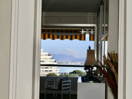 Appartement 3 Pièces avec Terrasse, 4 Couchages, Climatisation, Villeneuve-Loubet Plage - Photo 8