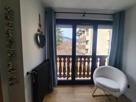 Spacieux 2 pièces + cabine, idéal famille, 5 pers, centre village, proche commerces et pistes - Photo 4