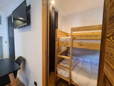 Spacieux 2 pièces + cabine, idéal famille, 5 pers, centre village, proche commerces et pistes - Photo 5