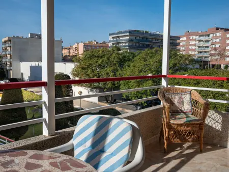 Appartement moderne à 280m de la plage avec piscine et climatisation - Photo 3