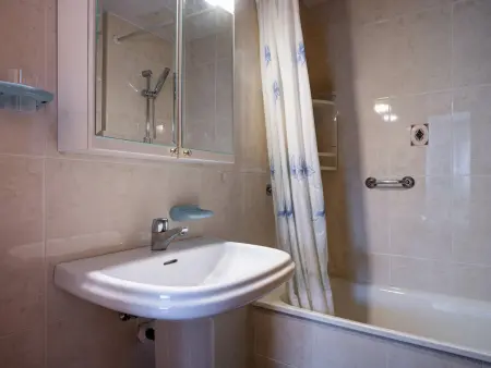 Appartement moderne à 280m de la plage avec piscine et climatisation - Photo 21