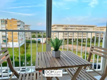 Studio avec Terrasse à 100m de la Plage - 4 Pers, Wi-Fi, Clim, TV, Cuisine équipée - Photo 3