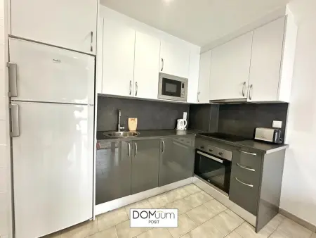 Appartement cosy pour 4 à Cambrils avec Wi-Fi et climatisation au cœur du centre touristique - Photo 2