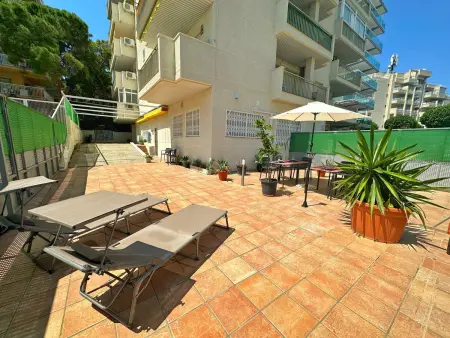 Appartement Moderne à Salou: Plage, Terrasse Spacieuse, Clim, Wifi, Garage Inclus - Photo 2