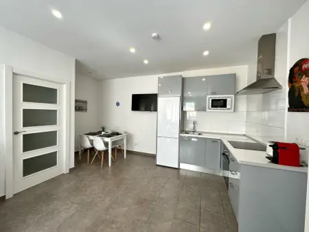 Appartement Moderne à Salou: Plage, Terrasse Spacieuse, Clim, Wifi, Garage Inclus - Photo 7