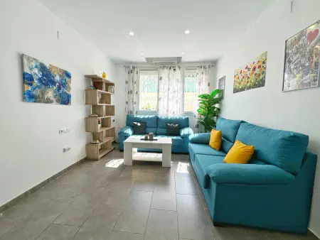Appartement Moderne à Salou: Plage, Terrasse Spacieuse, Clim, Wifi, Garage Inclus - Photo 9