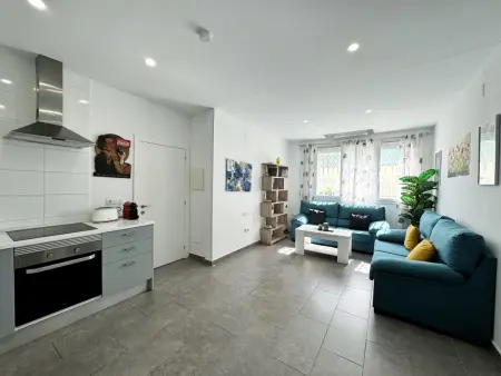 Appartement Moderne à Salou: Plage, Terrasse Spacieuse, Clim, Wifi, Garage Inclus - Photo 11