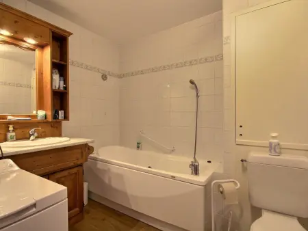 Appartement rénové 3 pièces avec balcon et cheminée, Belle Plagne - Photo 7