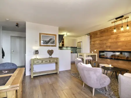 Appartement rénové 3 pièces avec balcon et cheminée, Belle Plagne - Photo 11