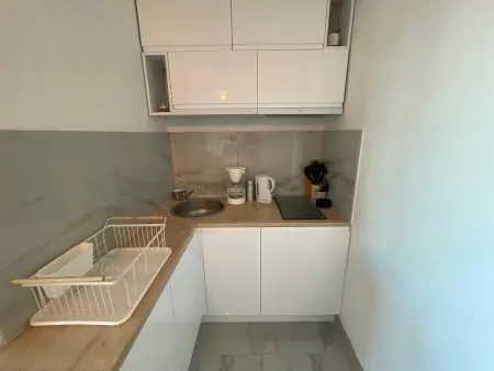 Appartement 2 pièces cabine avec parking privé à Sète - Photo 4