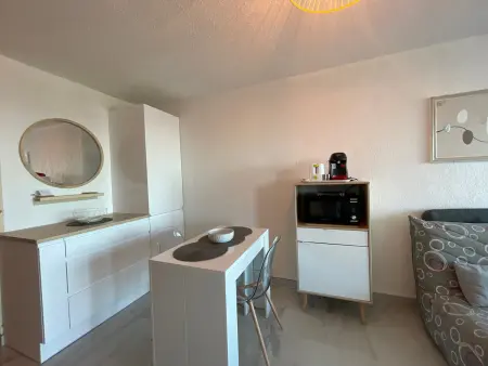 Appartement 2 pièces cabine avec parking privé à Sète - Photo 7
