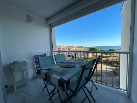 Appartement 2 pièces cabine avec parking privé à Sète - Photo 10