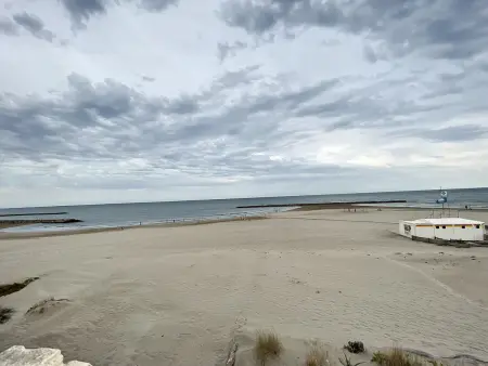 Appartement F4 Carnon avec terrasse, parking, climatisation, wifi, accès plage - Photo 4
