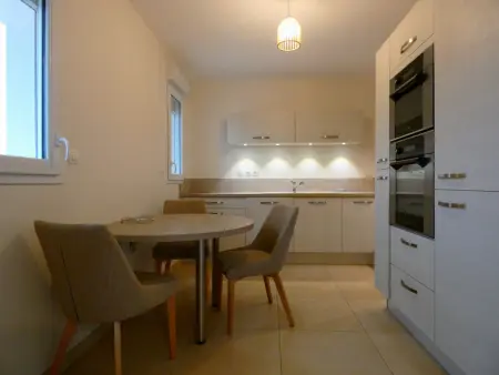 Appartement spacieux avec rooftop et garages privés à 3 min de la gare d'Épernon - Photo 9