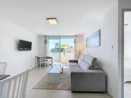 Appartement T2 lumineux proche plage avec parking privé - Photo 3