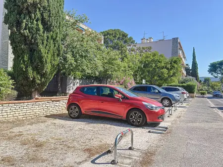 Appartement T2 lumineux proche plage avec parking privé - Photo 17