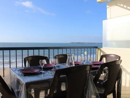 Appartement front de mer à La Baule : T2 avec terrasse, parking et Wifi - Photo 10