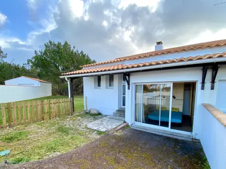 Maison Cosy à La Sauzaie avec Jardin Clôturé, Pergola Bioclimatique et WIFI - Photo 13