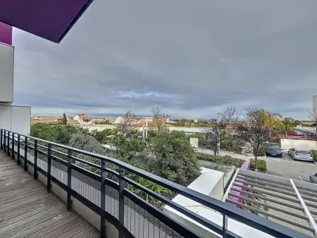 F3 Confortable avec Piscine, Parking et Terrasse, à 150m de la Plage de Palavas - Photo 1