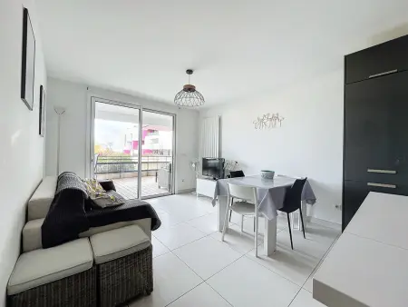 F3 Confortable avec Piscine, Parking et Terrasse, à 150m de la Plage de Palavas - Photo 2