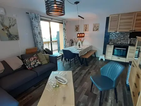 Valfréjus: Appart rénové 4 pièces avec WiFi à 100m télésiège - Photo 7
