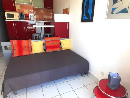 Studio climatisé avec balcon et parking, Cap d'Agde - Photo 4