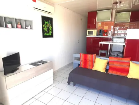 Studio climatisé avec balcon et parking, Cap d'Agde - Photo 6
