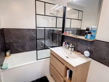 Appartement à 500m de la mer, 4 couchages, parking sécurisé - Photo 5