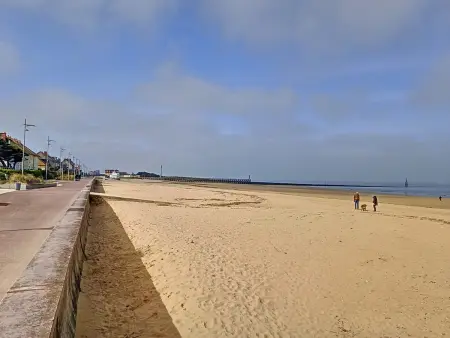 Appartement à 500m de la mer, 4 couchages, parking sécurisé - Photo 7