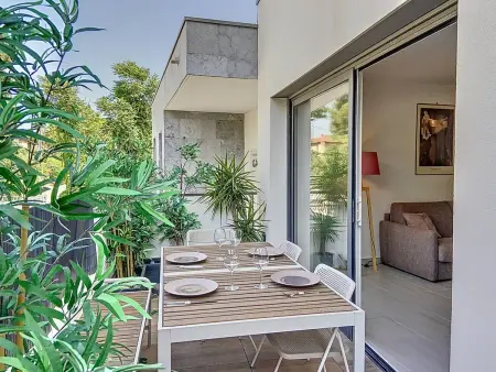 Appartement à 150m plage des Lecques, climatisé, piscine, terrasse, 2 chambres, parking - 4 étoiles - Photo 8