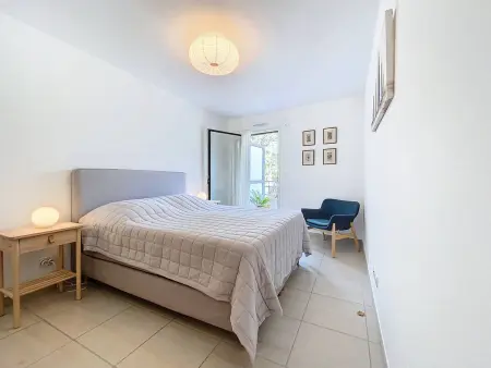 Appartement à 150m plage des Lecques, climatisé, piscine, terrasse, 2 chambres, parking - 4 étoiles - Photo 10