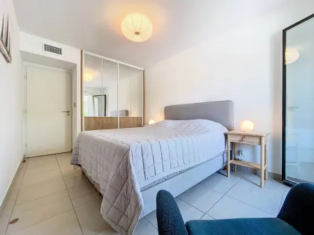 Appartement à 150m plage des Lecques, climatisé, piscine, terrasse, 2 chambres, parking - 4 étoiles - Photo 12