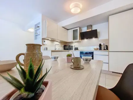 Appartement à 150m plage des Lecques, climatisé, piscine, terrasse, 2 chambres, parking - 4 étoiles - Photo 21