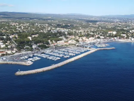 Appartement à 150m plage des Lecques, climatisé, piscine, terrasse, 2 chambres, parking - 4 étoiles - Photo 23