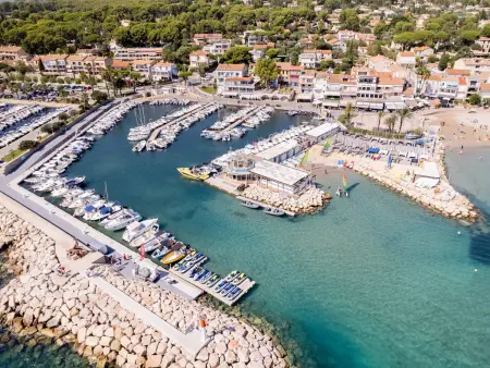 Appartement à 150m plage des Lecques, climatisé, piscine, terrasse, 2 chambres, parking - 4 étoiles - Photo 25