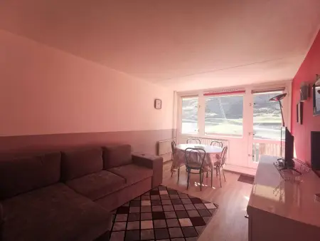Appartement 6 pers. face aux pistes, balcon sud, TV, cuisine équipée, ski-in/ski-out, La Mongie - Photo 5