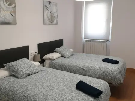 Bel appartement rénové pour 6 pers en centre-ville de Jaca, à côté de la cathédrale - Photo 2