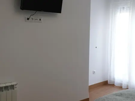 Bel appartement rénové pour 6 pers en centre-ville de Jaca, à côté de la cathédrale - Photo 3